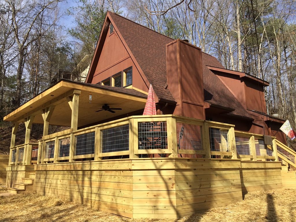 Swaying Pines Cabin Rental Near Gatlinburg Review