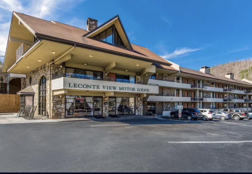 LeConte View Motor Lodge Reviewed