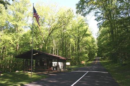 Cosby Campground Entrance